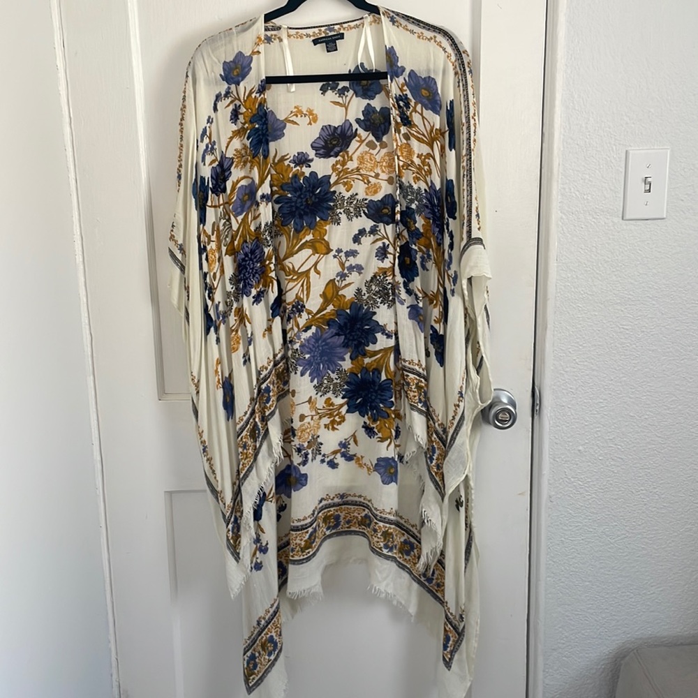 flowered tunic!